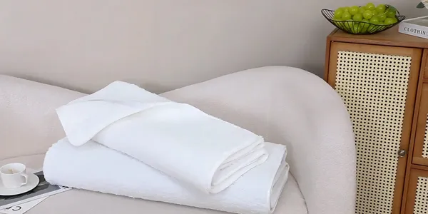 Fibre de carbone électrique sous la couverture